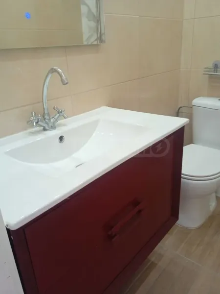 Spacious 3-Bedroom Fully Furnished Apartment in Almansa, Spain - Image 5