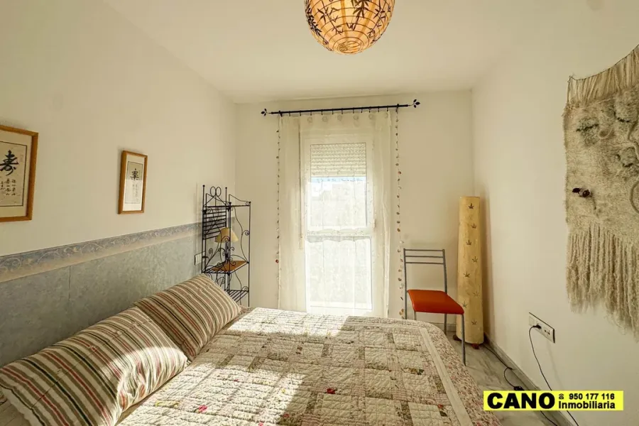 Spacious 3-Bedroom Apartment with Terrace in Almería's El Toyo - Image 3