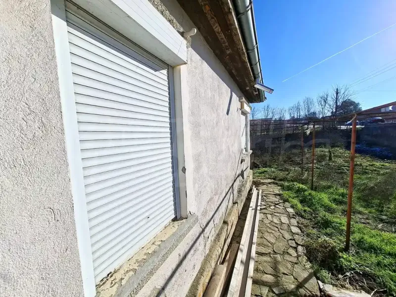 Charming Single-Storey House in Karapelit Village - Ideal Investment - Image 1