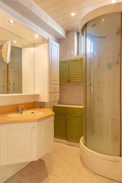 Corner Messidor Penthouse: XXL Terrace, Breathtaking Views & Modern Living - Image 4