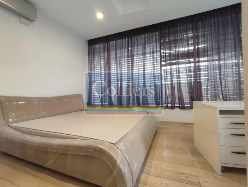 Spacious Belgrade Penthouse with Stunning Terrace & Garage - Image 4