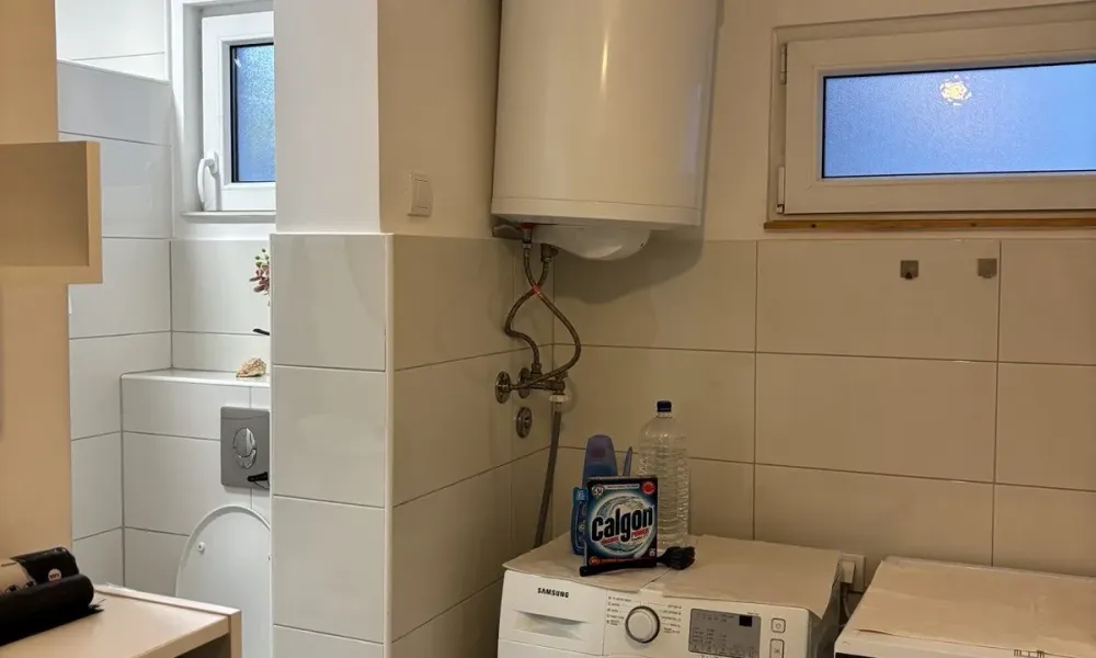 Spacious 3-Bedroom House for Rent on Banovo Brdo, Belgrade - Image 1