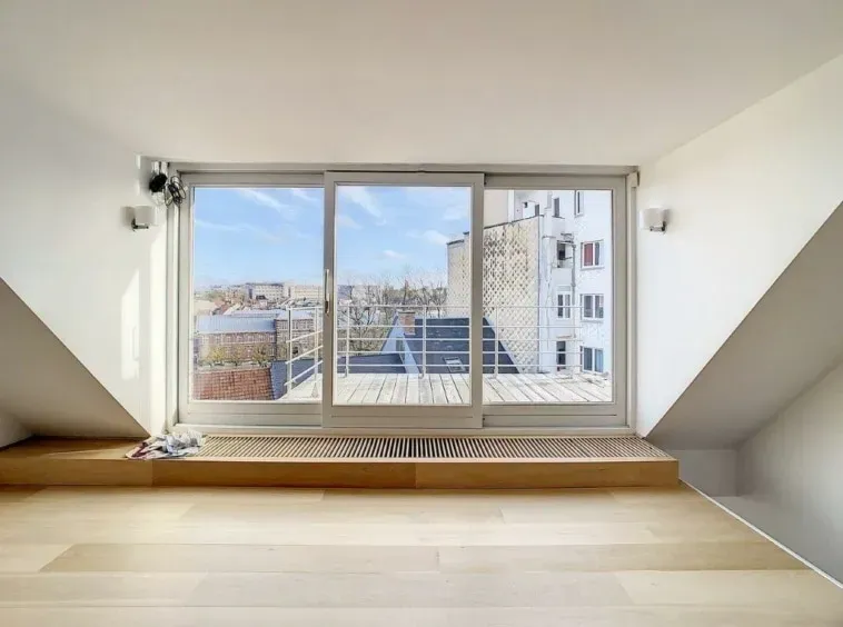 Exceptional Mansion with Royal Gardens – 5 Bedrooms – Brussels - Image 1