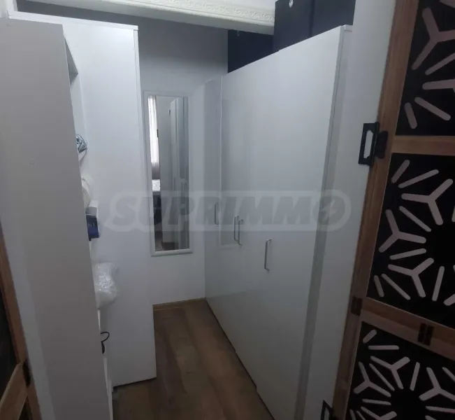 Stylish 2-Bedroom Apartment in Varna's Heart - Image 4