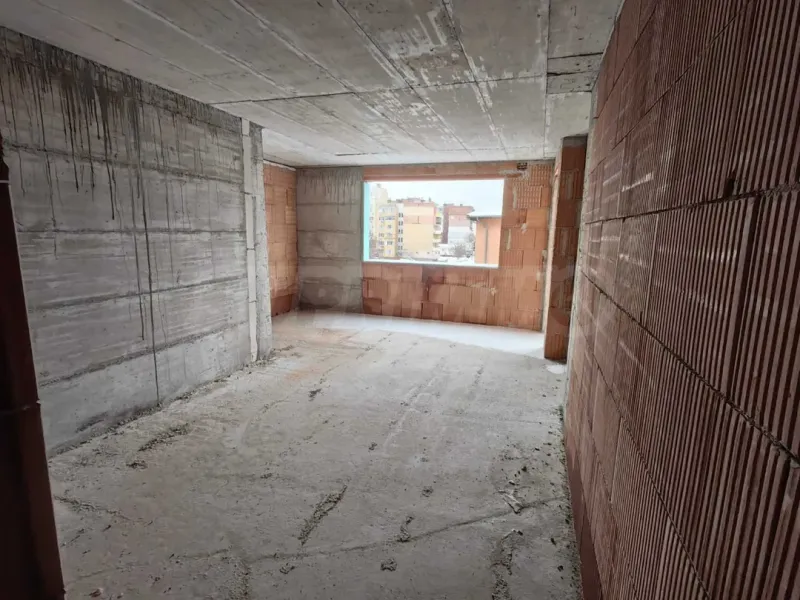 Spacious 3-Bedroom Apartment in Vidin New Build - Image 3