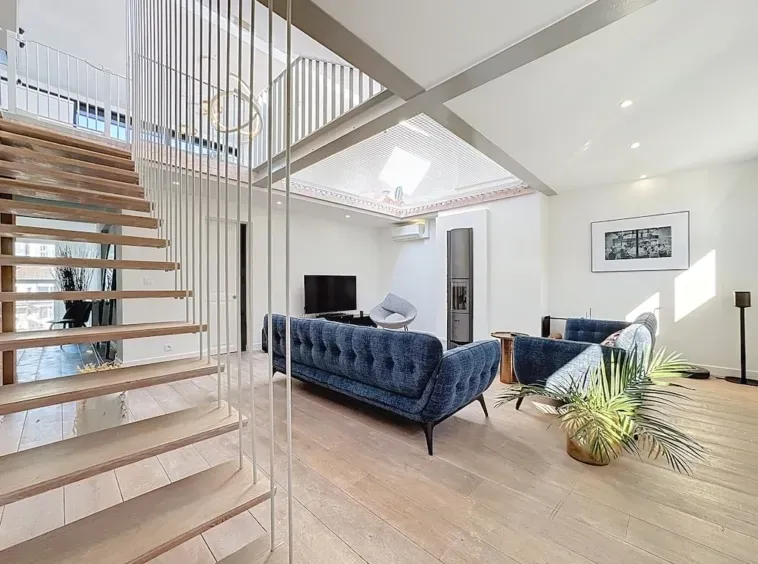 Spacious Duplex Penthouse with Terrace in Brussels Stéphanie - Image 2