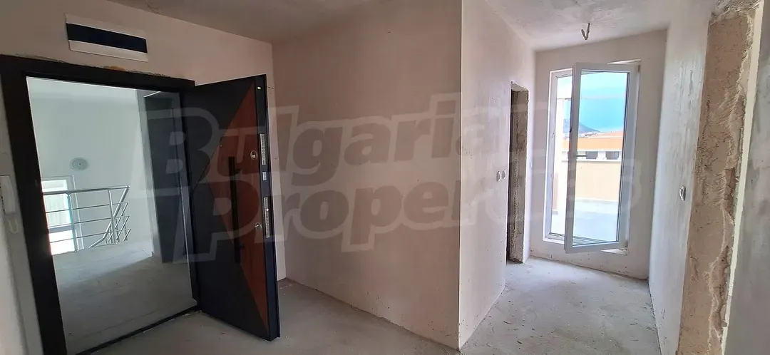 Spacious Plovdiv Apartment with Rooftop Terrace & Parking Space - Image 4