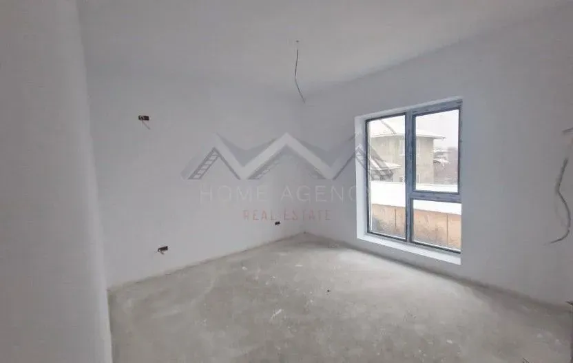 Spacious House in Otopeni with Modern Comfort and Style - Image 4