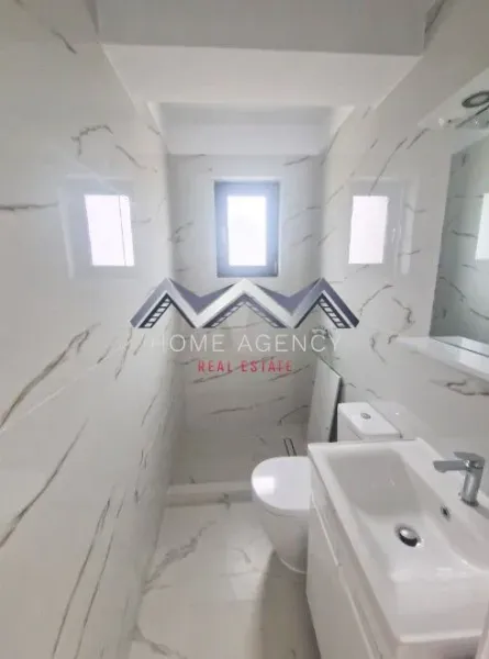 Spacious 3-Bedroom Apartment with Terrace in Central Otopeni - Image 5