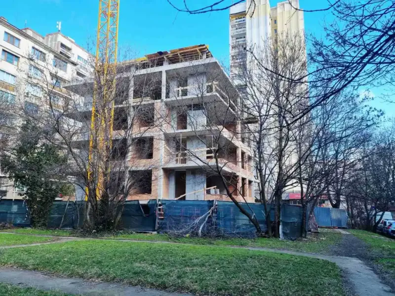 Luxurious 2-Bedroom Apartment in Sofia’s Lager District - Image 3