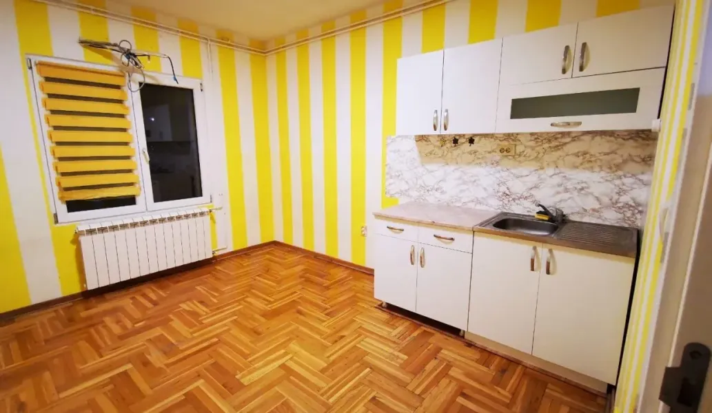 Spacious 10-Bedroom House in Belgrade, Near Medaković Church - Image 4