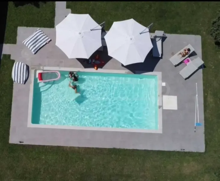 Spacious 6-Bedroom House with Pool in Beautiful Kallithea, Greece - Image 2