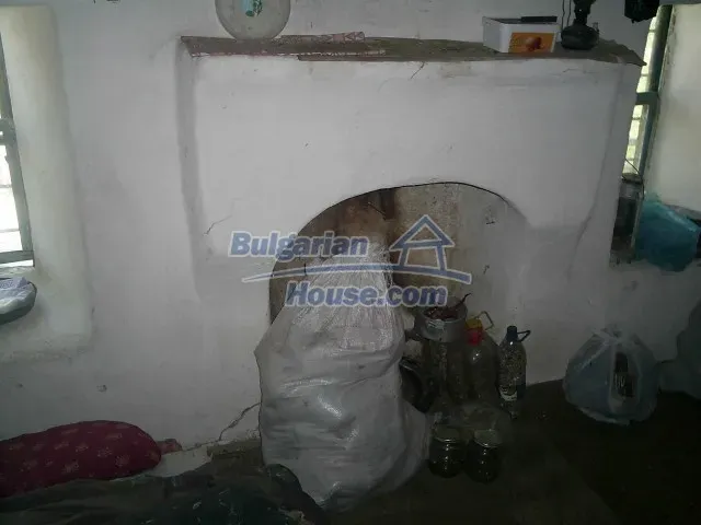 Spacious Rural House with Stunning Mountain Views - Image 2