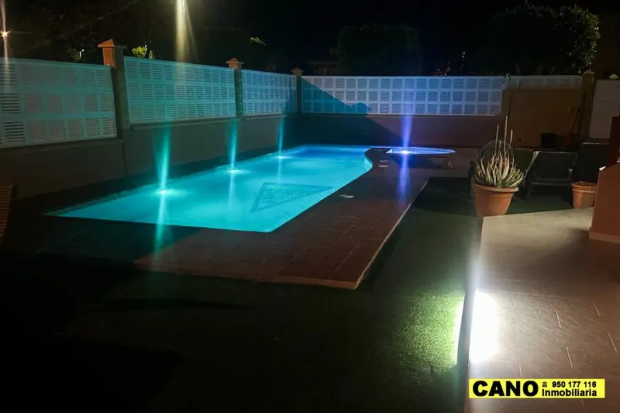 Spacious Chalet with Pool & Solar Panels in El Ejido, Spain - Image 4