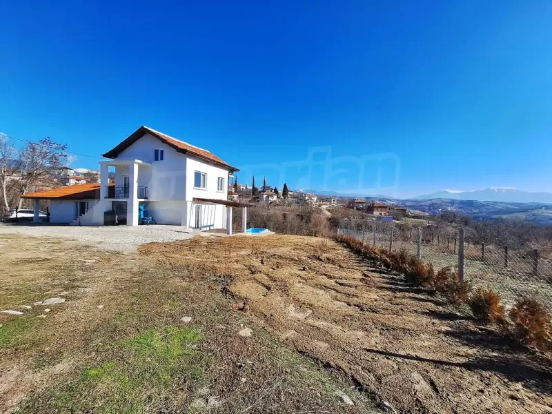 Charming Fully Furnished House Near Melnik with Stunning Views - Image 4