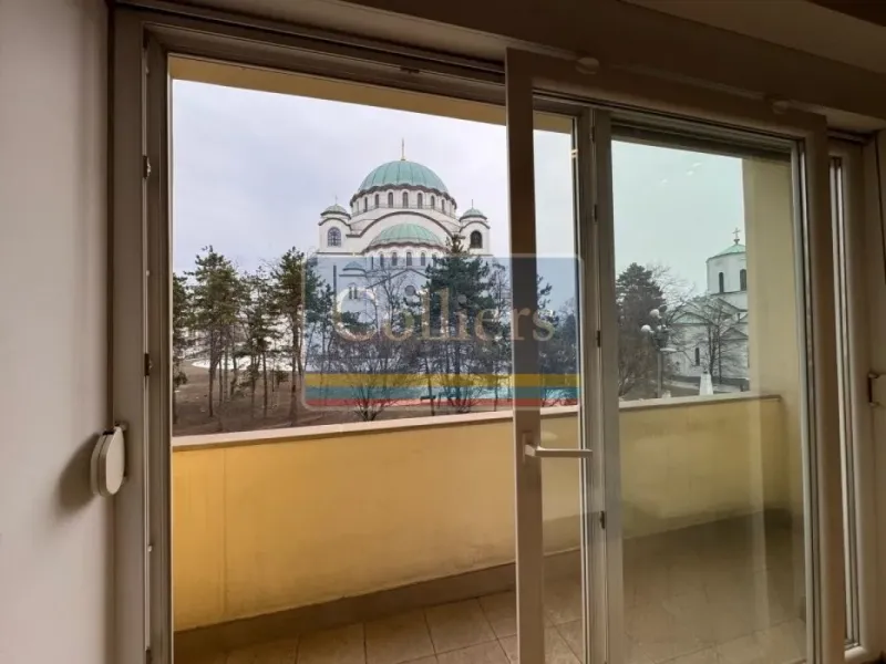 Spacious Apartment with Stunning Views Near Church in Vracar - Image 4