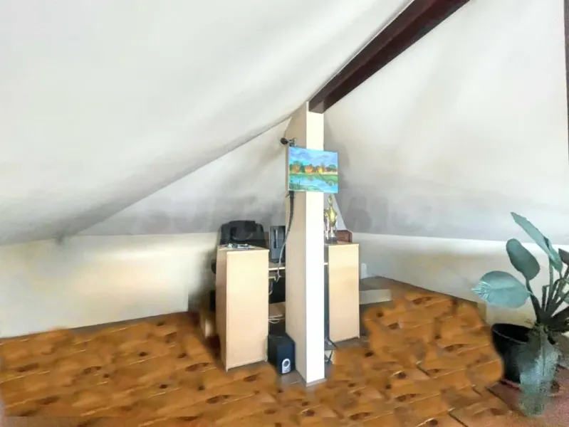 Spacious Two-Story House with Garden in Samokov - Image 2