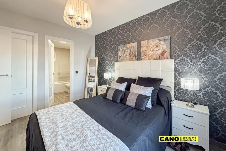 Spacious 3-Bedroom Apartment with Solar Panels in Vícar - Image 3