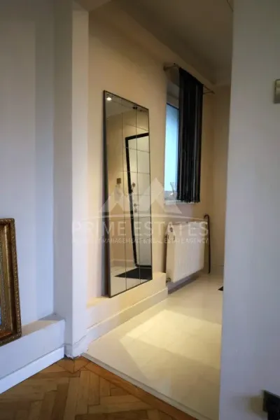 Spacious 3-Bedroom Apartment for Sale in Bucharest - Mosilor District - Image 4