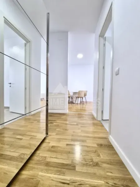 Spacious 2-Bedroom Apartment with Parking in Luxuria Residence, Bucharest - Image 3