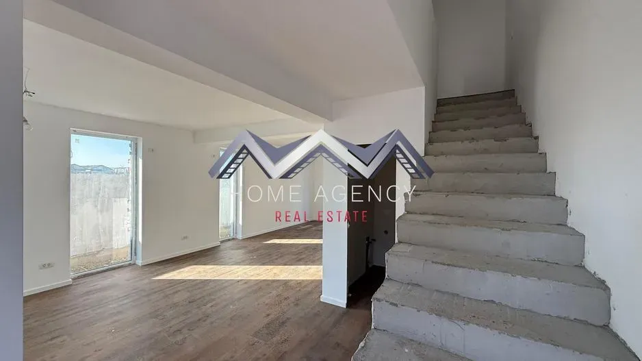 Luxury Modern House in Tunari - 3 Bedrooms, Premium Finishes - Image 4