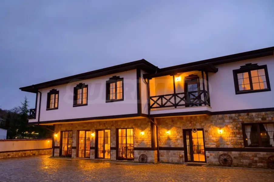 Spacious Rhodope Guest House - Luxury & Charm - Image 4
