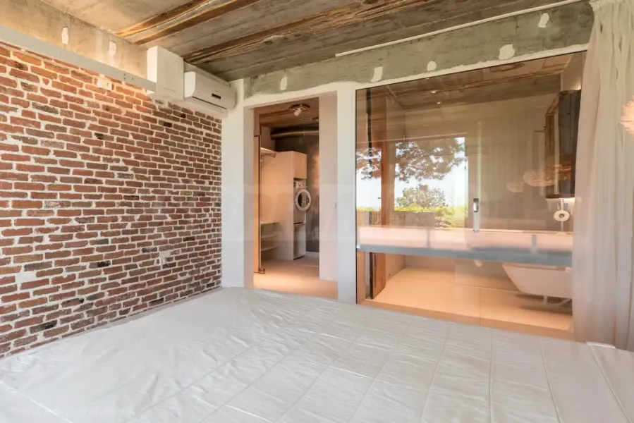 Luxury 2-Bedroom Apartment in Varna - Smart Building - Image 3