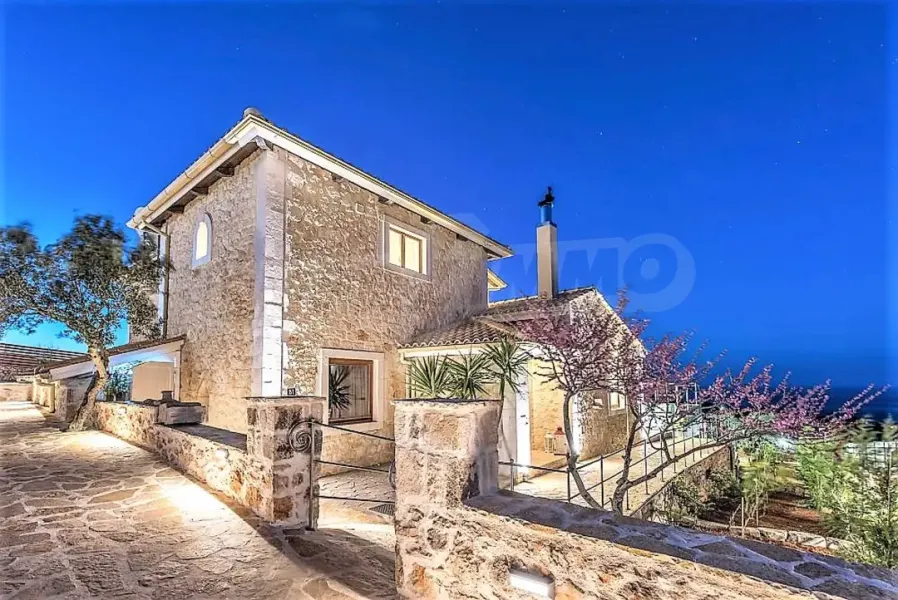 Zante Island Greek Villa: Luxurious 4-Bed Fully Furnished Residence - Image 5