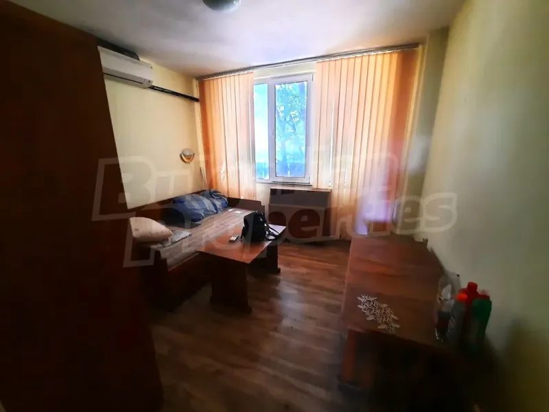 Spacious 2-Bedroom Apartment in Burgas - Izgrev, Renovate to Your Taste - Image 5