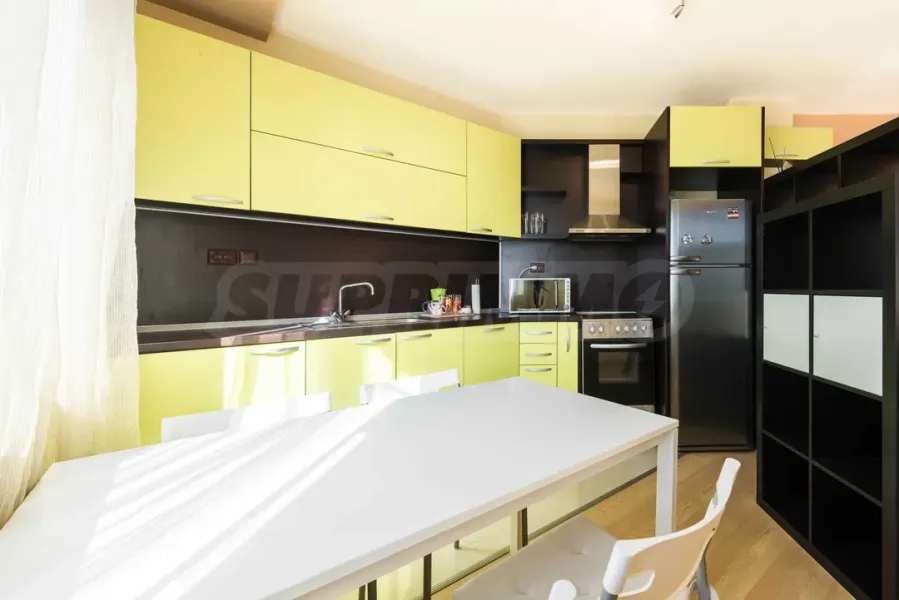 Spacious, Fully Furnished Apartment with Lake View in Varna - Image 5