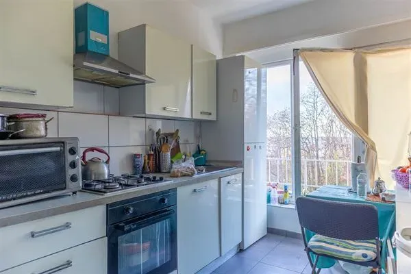 Bright Duden Park Facing Apartment with Panoramic Views – Vorst, Belgium - Image 1