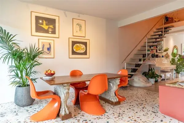 Spacious Duplex with Terraces, Fireplace & Prime Ukkel Location - Image 2