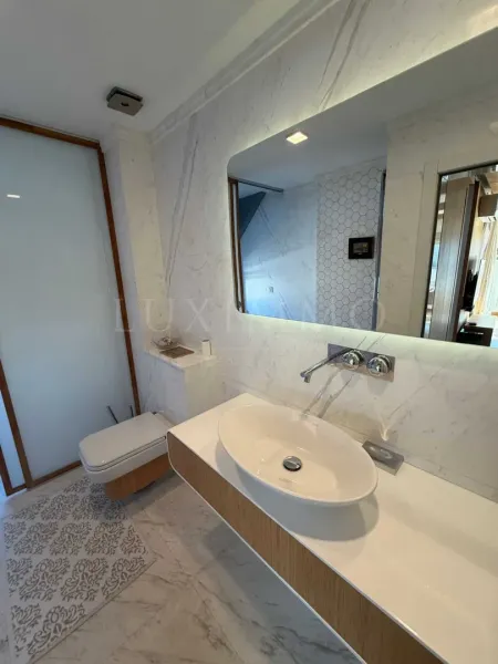 Luxurious Simeonovo Maisonette with Stunning Mountain Views - Image 3