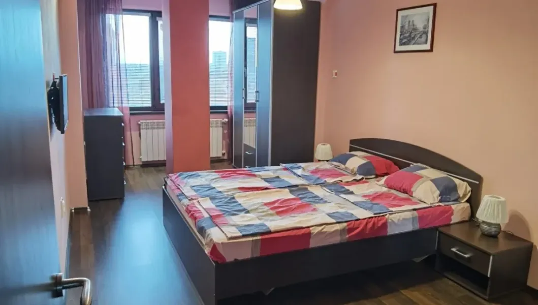 Spacious, Sunny 2-Bedroom Apartment for Rent in Sofia's Красно село - Image 5