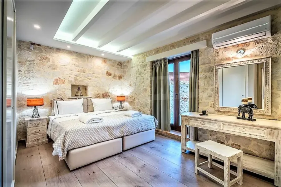 Zante Island Greek Villa: Luxurious 4-Bed Fully Furnished Residence - Image 3