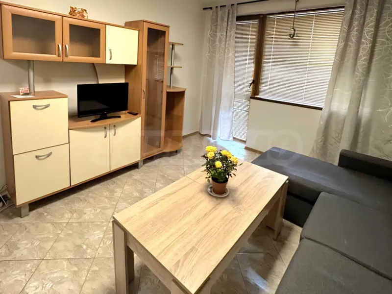 Spacious, Fully Furnished Apartment in Heart of Varna - Image 1