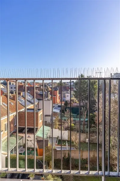 Charming Apartment with Double Terrace in Evere - Perfect for Living - Image 4