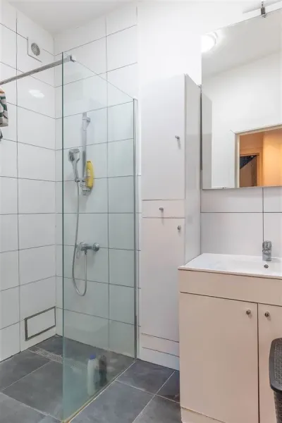 Bright Duden Park Facing Apartment with Panoramic Views – Vorst, Belgium - Image 2