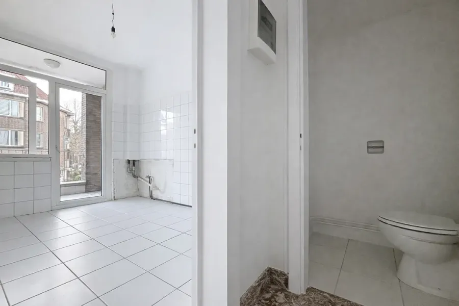 Bright 2-Bed Brussels Apartment with Terrace - Avenue de l'Amarante - Image 2