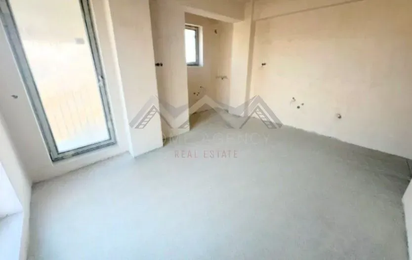 Spacious 3-Bedroom Apartment in Central Otopeni - New Development - Image 3
