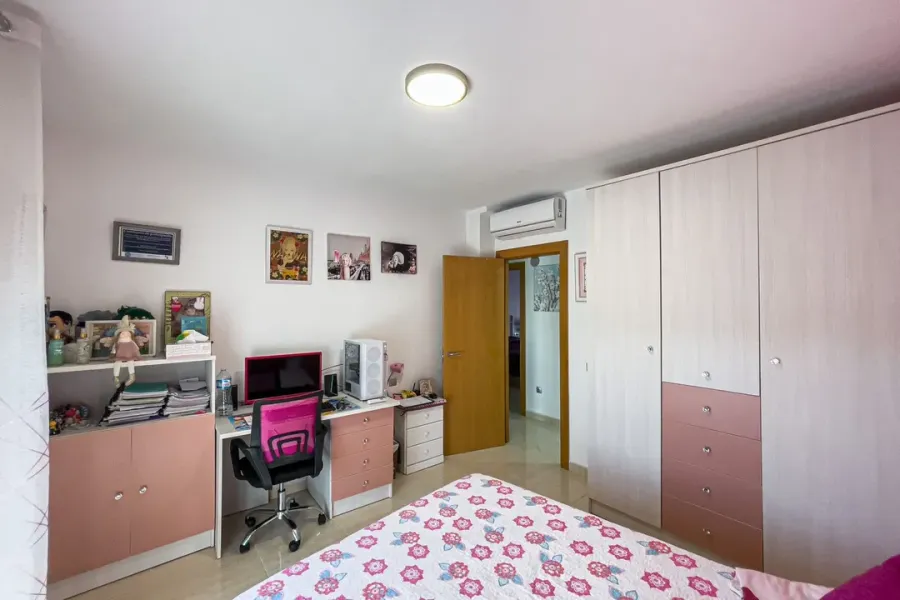 Spacious Triplex Apartment with Pool Potential in Huércal de Almería - Image 2