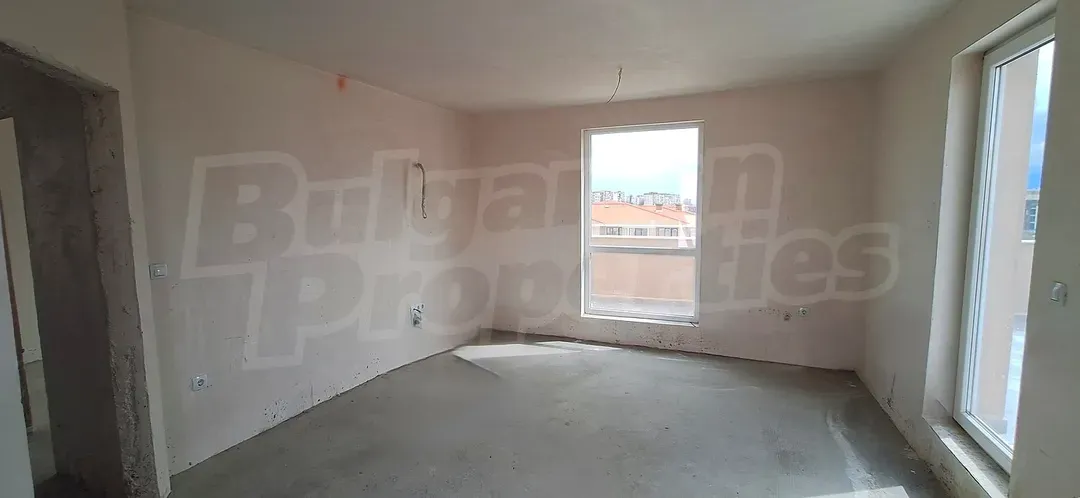 Spacious Plovdiv Apartment with Rooftop Terrace & Parking Space - Image 3