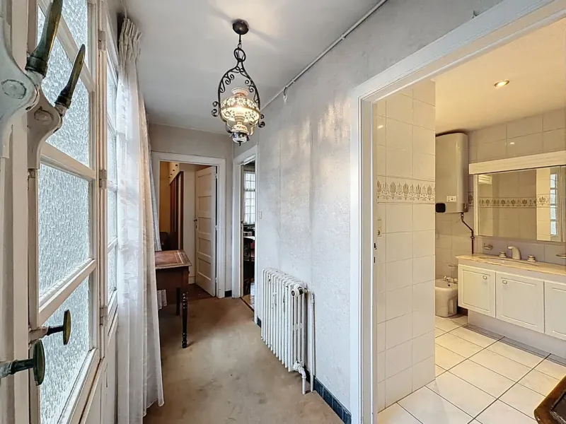 Art Deco Apartment with Heritage Charm – 126m² – Ixelles - Image 5