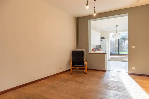 Spacious 6-Bedroom House with Garden in Ukkel – Perfect Family Home - Image 5