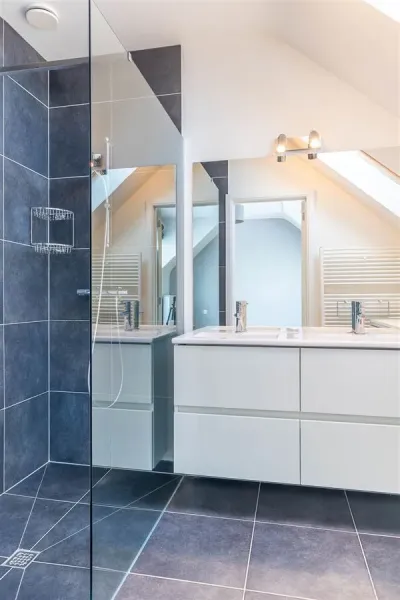 Spacious Family Home on Cul-de-Sac Bordering Uccle, Vorst - Image 2