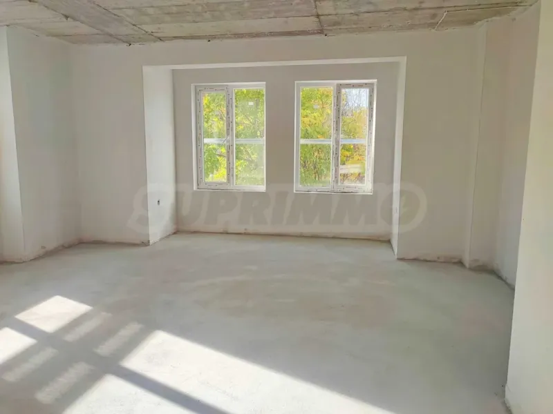 Spacious 3-Bedroom Apartment in "Belomorski" Plovdiv, Bulgaria - Image 3