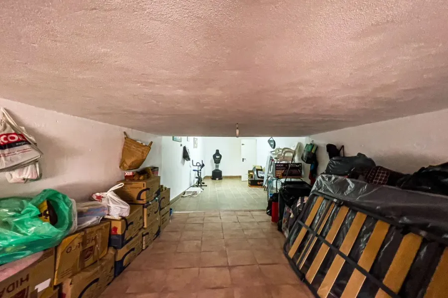 Spacious Triplex Apartment with Pool Potential in Huércal de Almería - Image 4