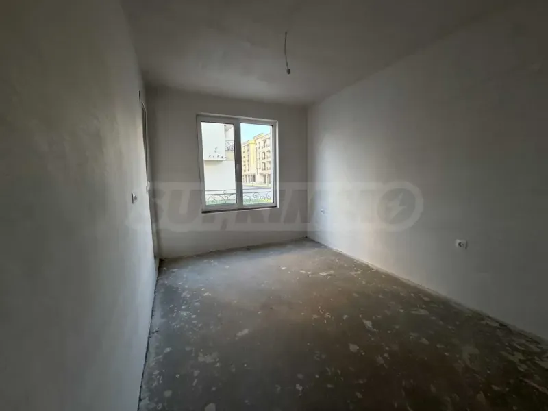 Spacious 3-Bedroom Apartment with Private Garden in Plovdiv - Image 5