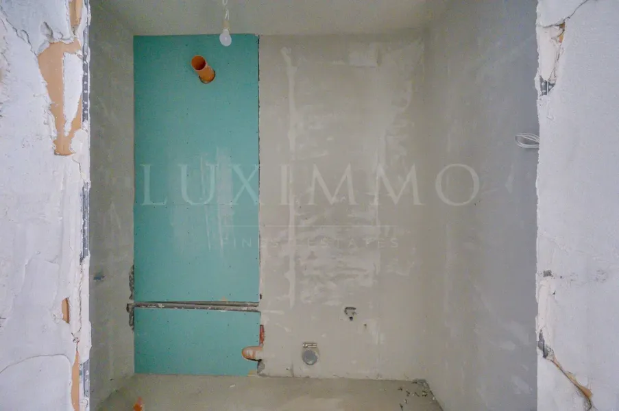 Spacious Four-Bedroom Apartment Near Future Metro Station - Image 2