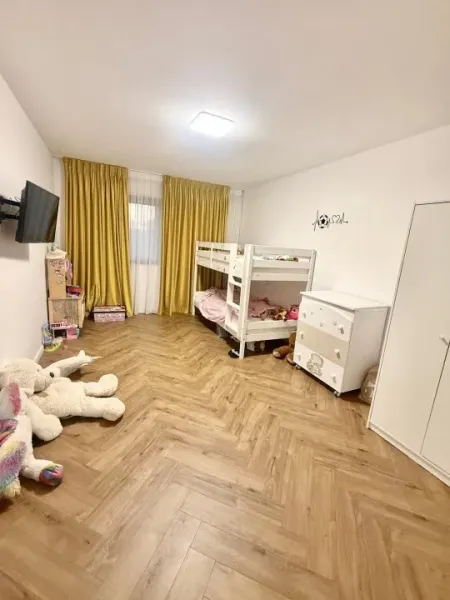 Spacious New 4-Bedroom Duplex House in Pantelimon, Romania - Image 5